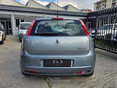 Fiat Grande Punto Grande Punto 5p 1.2 Active 65cv Grigio usata Torino