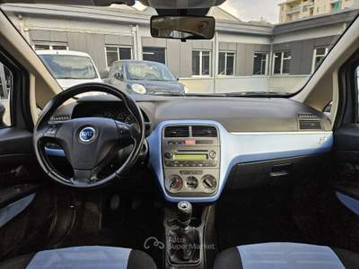Fiat Grande Punto Grande Punto 5p 1.2 Active 65cv Grigio usata Torino