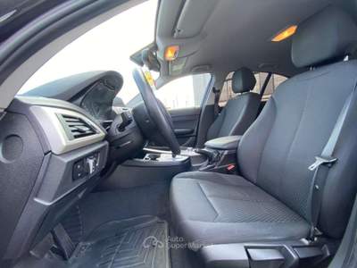 BMW Serie 1 118d 118 Serie 1 F/20-21 2015 118d Urban 5p auto Nero usata Urgnano