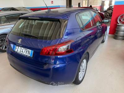 Peugeot 308 Motore sostituito 2000 km all'attivo usata Bagnolo in Piano