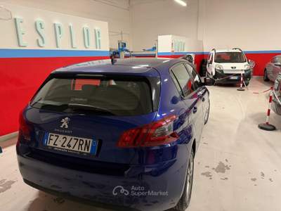 Peugeot 308 Motore sostituito 2000 km all'attivo usata Bagnolo in Piano