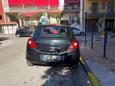 Opel Corsa unico proprietario Blu/Azzurro usata Pomigliano d'Arco