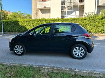 Peugeot 208 5p. GPL Active Blu/Azzurro usata Maserà di Padova