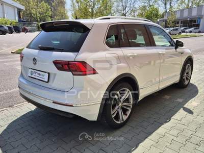 Volkswagen Tiguan VOLKSWAGEN Tiguan 1.6 TDI SCR Sport BlueMotion Technology Bianco usata Torino