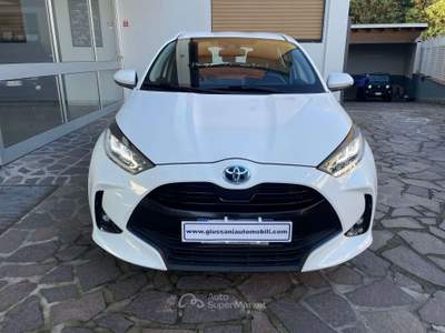 Toyota Yaris 1.5h Trend UNICO PROPRIETARIO OK NEOPATENTATI BELLISSIMA Bianco usata Cesano Maderno