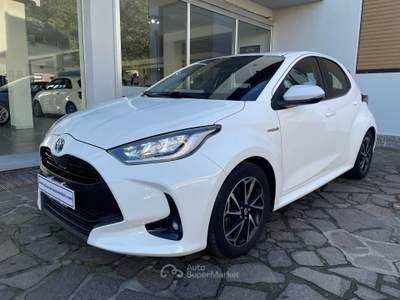 Toyota Yaris 1.5h Trend UNICO PROPRIETARIO OK NEOPATENTATI BELLISSIMA Bianco usata Cesano Maderno