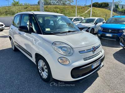 Fiat 500L 1.3 MJT POP STAR 95CV Bianco usata Foligno