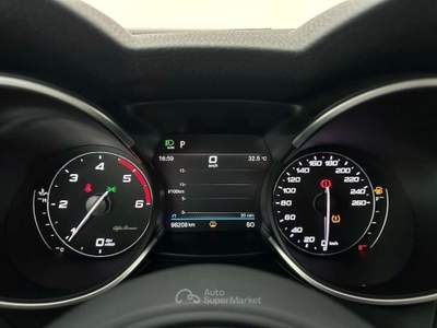 Alfa Romeo Stelvio 2.2 Turbodiesel 190 CV AT8 Q4 Super IVA ESP Rosso usata Mazzano