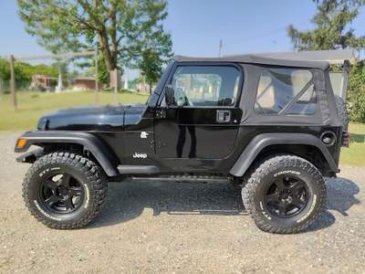 Jeep Wrangler 2.5 Soft Top 4 posti Nero usata SAN MARTINO SICCOMARIO