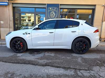 Maserati Grecale MHEV 250 CV AWD GT Bianco usata Castellana Grotte