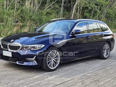 BMW Serie 3 320d BMW 320d Touring Luxury Blu/Azzurro usata CATANZARO