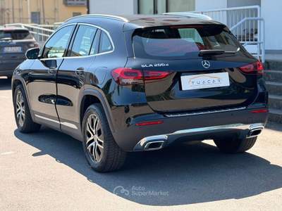 Mercedes-Benz GLA Mercedes-Benz GLA-Class GLA 200 D Sport Plus #10590 Nero usata Parma