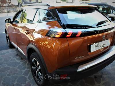 Peugeot 2008 S&S Allure Pack Arancione usata Lavis