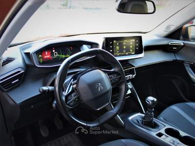 Peugeot 2008 S&S Allure Pack Arancione usata Lavis