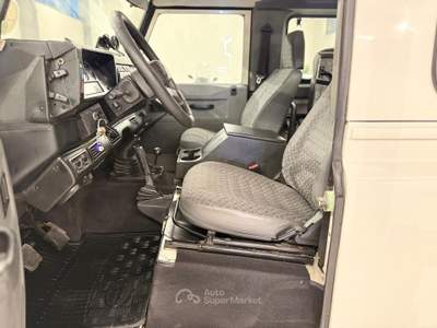 Land Rover Defender Station Wagon S Bianco usata Latina
