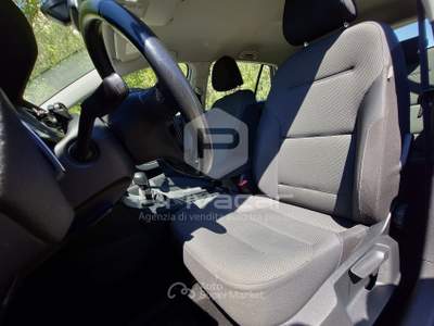 Volkswagen Golf VOLKSWAGEN Golf 1.6 TDI 110 CV DSG 5p. Executive BlueMotion Technology Bianco usata CATANZARO