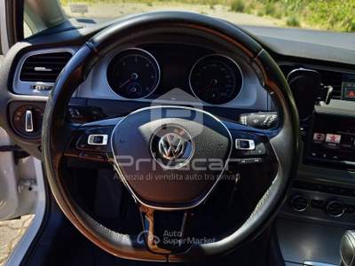 Volkswagen Golf VOLKSWAGEN Golf 1.6 TDI 110 CV DSG 5p. Executive BlueMotion Technology Bianco usata CATANZARO