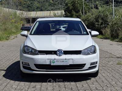 Volkswagen Golf VOLKSWAGEN Golf 1.6 TDI 110 CV DSG 5p. Executive BlueMotion Technology Bianco usata CATANZARO