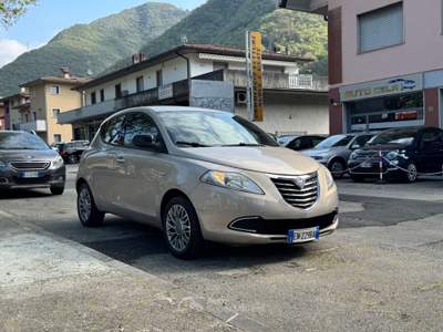 Lancia Ypsilon Ypsilon 1.2 69 CV 5 porte S&S Platinum Bronzo usata SAREZZO