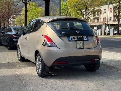 Lancia Ypsilon Ypsilon 1.2 69 CV 5 porte S&S Platinum Bronzo usata SAREZZO