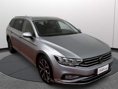 Volkswagen Passat 2.0 TDI SCR EVO DSG Executive Certificata Argento usata Fano