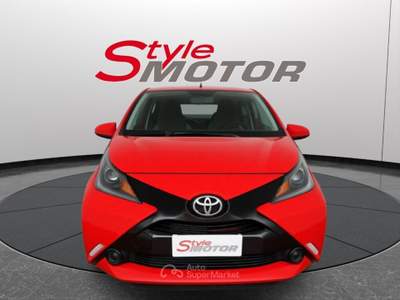 Toyota Aygo 1.0 VVT-i 69 CV 5 porte x-cool Rosso usata Fano