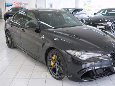 Alfa Romeo Giulia 2.9 T V6 Quadrifoglio MANUALE TIRATURA LIMITATA Nero usata Fano