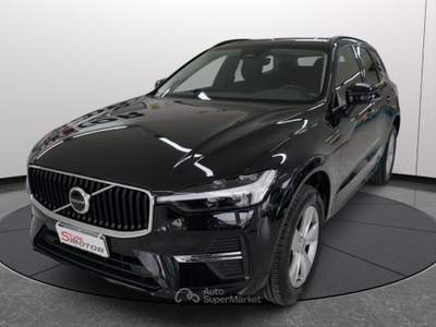 Volvo XC60 B4 (d) AWD automatico Momentum Sport Nero usata Fano