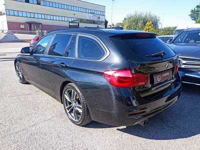 BMW Serie 3 318d 318 318d Touring Business Advantage aut. Nero usata Assisi