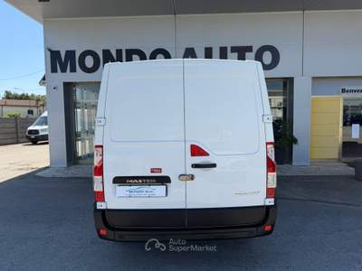 Renault Trucks Master 3T5 2.3dCi 135CV PC-TN Furgone Red Edition Bianco usata Rovigo