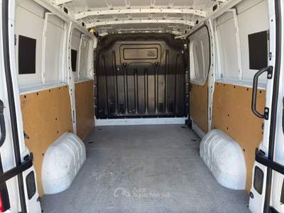 Renault Trucks Master 3T5 2.3dCi 135CV PC-TN Furgone Red Edition Bianco usata Rovigo