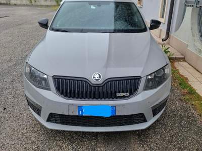 Skoda Octavia Ottime condizioni Tagliandi regolari, tenuta sempre in box Grigio usata Sona