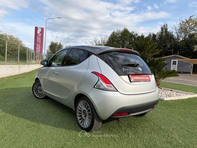 Lancia Ypsilon 85 CV 5 porte S&S Platinum Argento usata Calvi Risorta