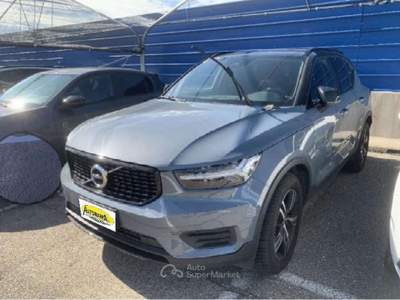 Volvo XC40 D3 AWD Geartronic Business Grigio usata Besozzo