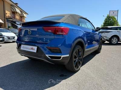 Volkswagen T-Roc Cabriolet 1.0 TSI Style Blu/Azzurro usata Pietrasanta