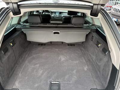 BMW Serie 5 520d 520 Touring 520d Grigio usata Lallio