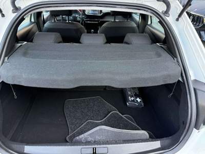 Peugeot 208 1.2 NEOPATENTATI Bianco usata Lallio