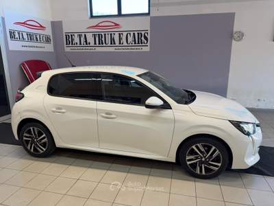 Peugeot 208 In perfette condizioni e pronta a viaggiare con te Bianco usata Quarrata