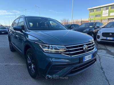 Volkswagen Tiguan Allspace 2.0 tdi 7 POSTI Grigio usata Lallio