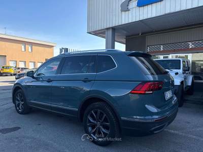 Volkswagen Tiguan Allspace 2.0 tdi 7 POSTI Grigio usata Lallio