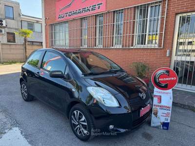 Toyota Yaris 3p 1.0 69cv Navi Nero usata Cernusco sul Naviglio