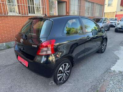 Toyota Yaris 3p 1.0 69cv Navi Nero usata Cernusco sul Naviglio