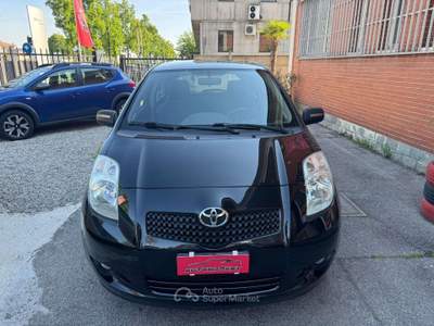 Toyota Yaris 3p 1.0 69cv Navi Nero usata Cernusco sul Naviglio