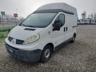 Renault Master trafic T29 2.0 dci 115cv L1H2 trafic T29 2.0 dci 115cv L1H2 Bianco usata Prato