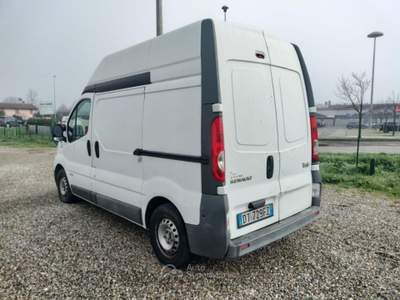 Renault Master trafic T29 2.0 dci 115cv L1H2 trafic T29 2.0 dci 115cv L1H2 Bianco usata Prato