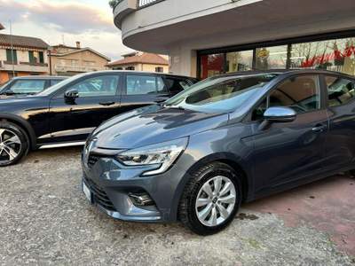 Renault Clio UNICO PROPRIETARIO, NO FUMATORI, NEO PATENTATI usata Città di Castello
