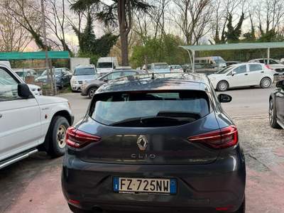 Renault Clio UNICO PROPRIETARIO, NO FUMATORI, NEO PATENTATI usata Città di Castello