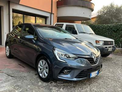 Renault Clio UNICO PROPRIETARIO, NO FUMATORI, NEO PATENTATI usata Città di Castello
