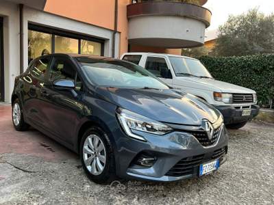 Renault Clio UNICO PROPRIETARIO, NO FUMATORI, NEO PATENTATI usata Città di Castello