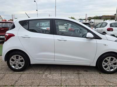 Hyundai i10 1.0 LPGI Econext Sound Edition Bianco usata Pomezia